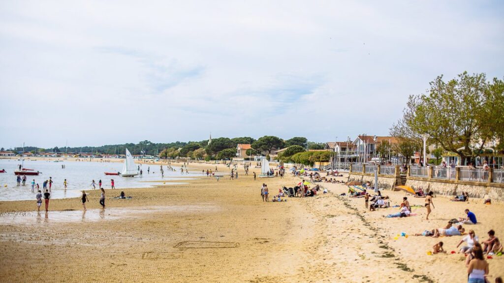 Le marché d'Arès - andernos vue - Bassin d'Arcachon