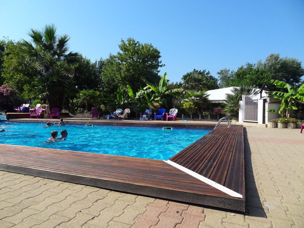 Nos campings à Arès - camping piscine - Bassin d'Arcachon